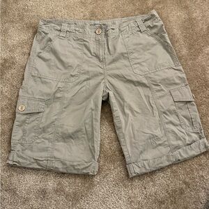Apt. 9 Women's Cargo Shorts in Light Gray